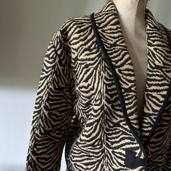 Vintage Zebra Tapestry Cropped Jacket Flashback - Picture 10 of 10